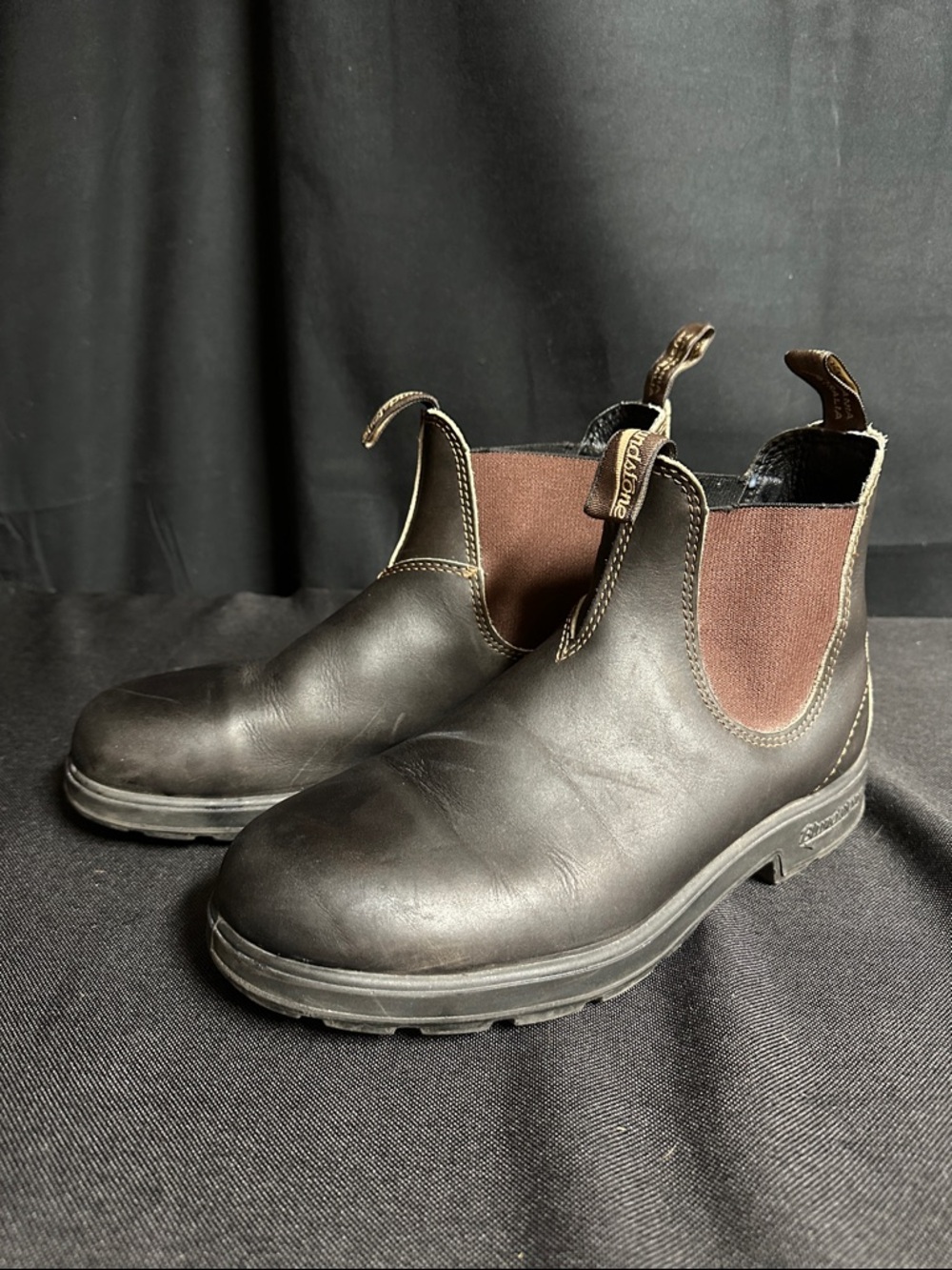 Blundstone Black Leather Chelsea Boots with Dark Brown M8.5